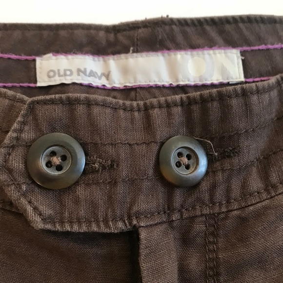 Old Navy Brown Shorts sz 4 32" Waist - Picture 2 of 4